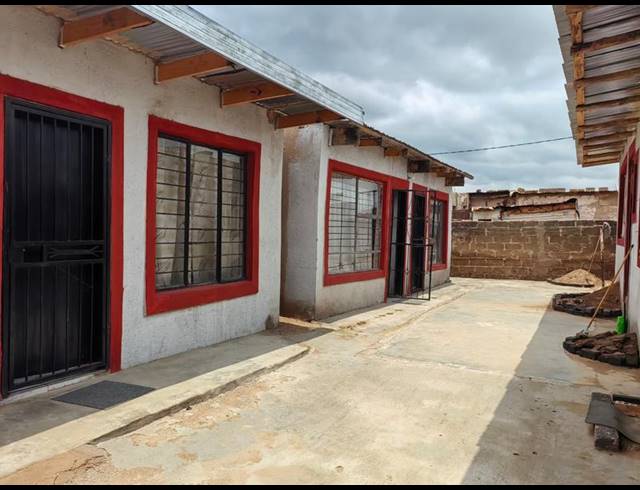 7 BEDROOM HOUSE FOR SALE IN SOSHANGUVE T